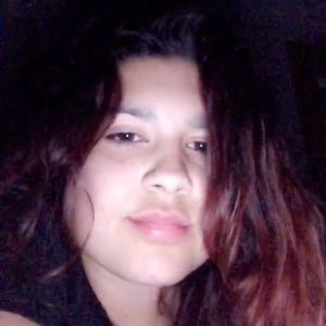 Meet your Posher, Isabel